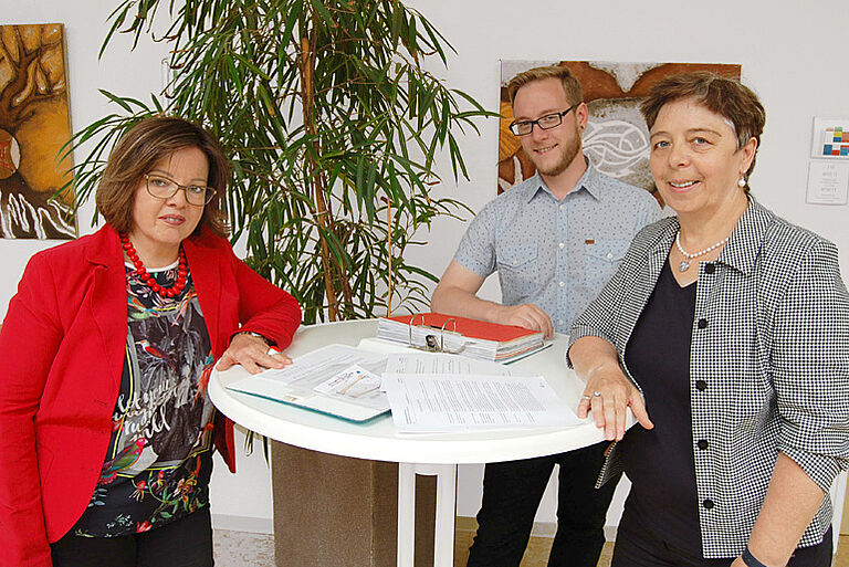 Unser Schulleitungsteam v.l.n.r.: Dr. Helma Regnat, Benjamin M. Groß, Karolina Croner Schulleitungsteam